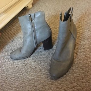 Size 8.5 Sam Edelman booties